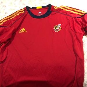 Size extra large men’s soccer jersey Adidas